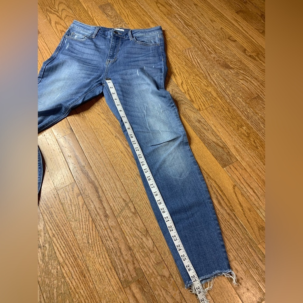 Cello Mid-Rise Distressed Skinny Jeans | Raw Hem Ankle Denim | Size 9 - Picture 7 of 9
